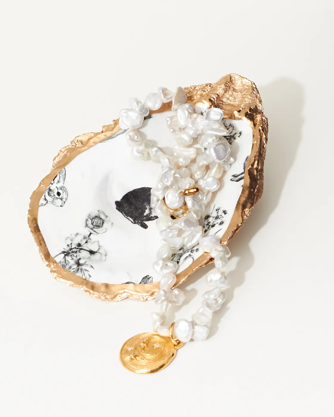 Luna Medium Statement-Perlenkette mit Gold Vermeil-Anhänger