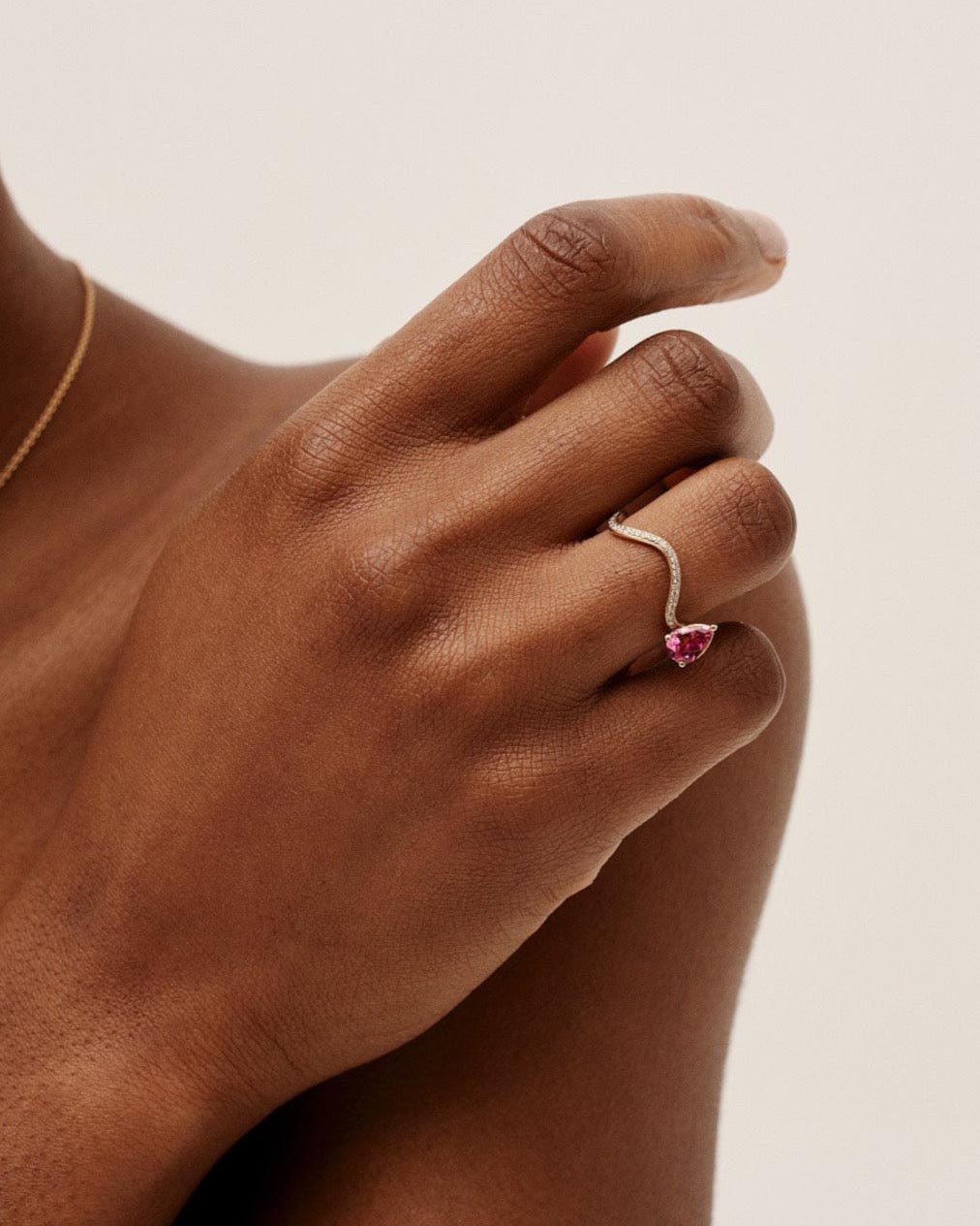 Doppeltes Petitetoile Gelbgold Ring mit rosa Turmalin und Diamant